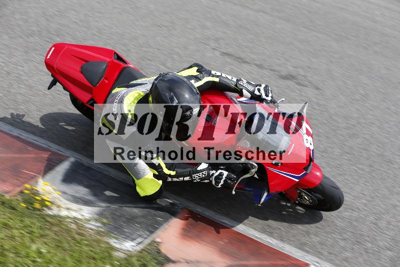 /Archiv-2024/29 12.06.2024 MOTO.CH Track Day ADR/Gruppe rot/87-1